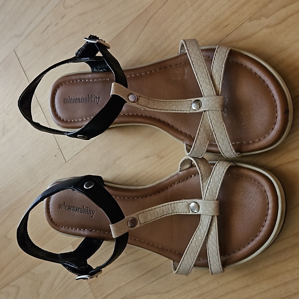 Black and cream sandles
